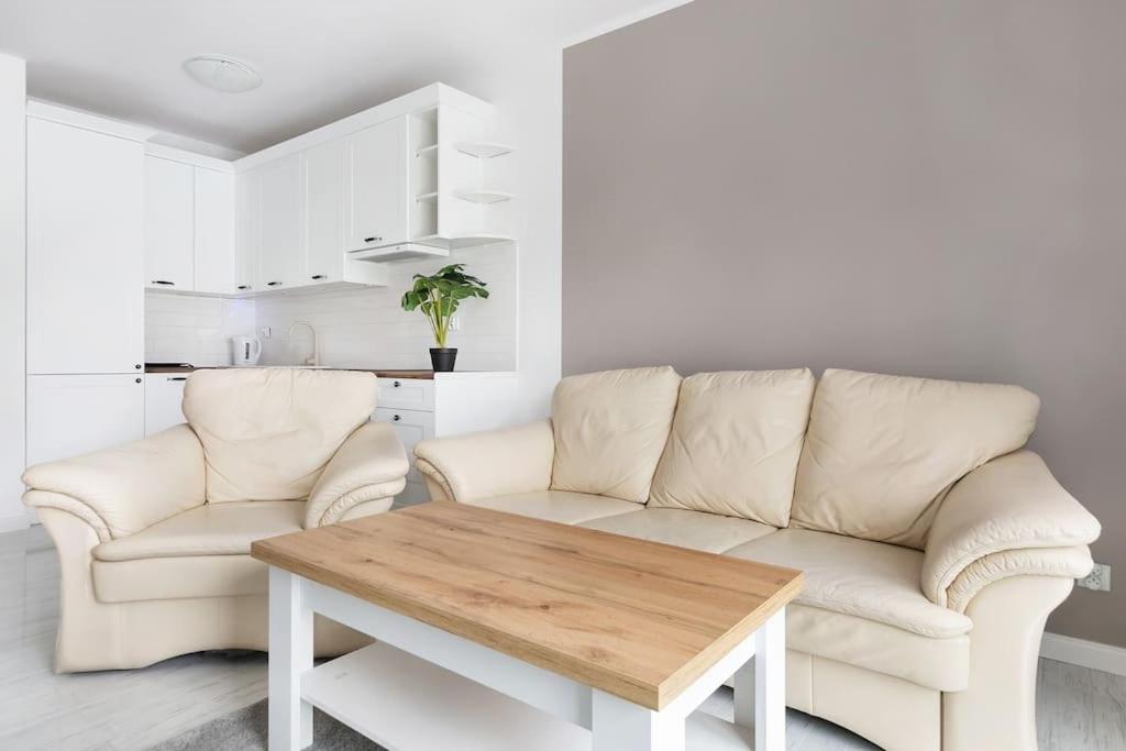Mieszkanie Blisko Zawiszy Apartment *